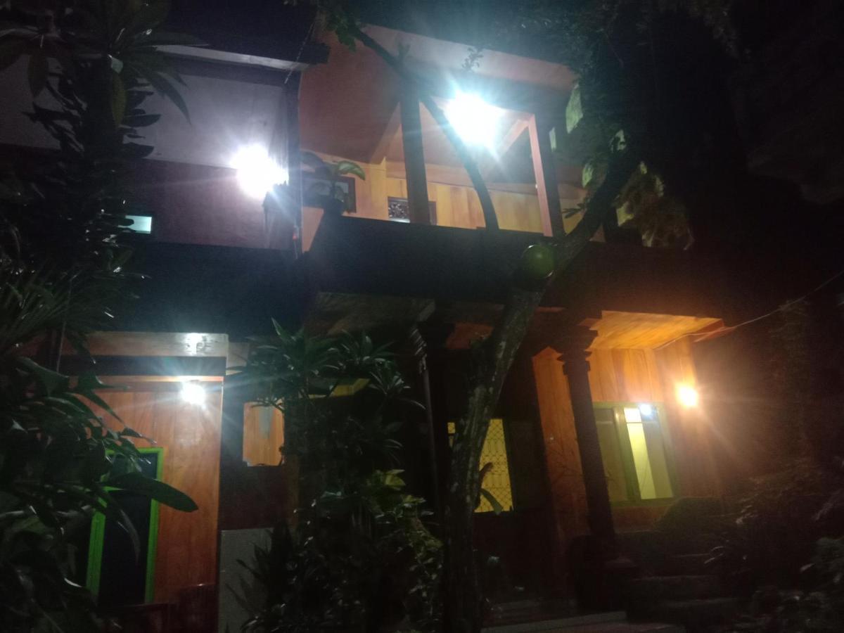 Pondok Diana Arta Jasri Bagian luar foto